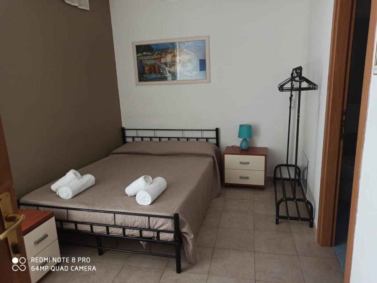 Bed and Breakfast La Rosa Antica Caltagirone Exterior foto